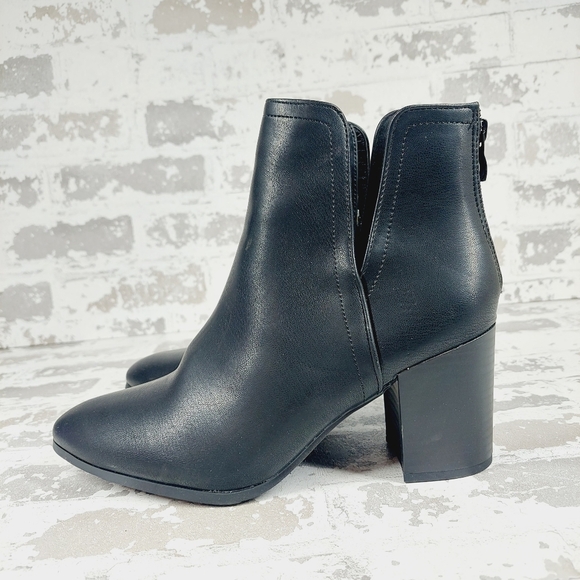 NEW TOP Moda Black Leather Block Heel Side Notch Ankle Boots X99 - Picture 1 of 10
